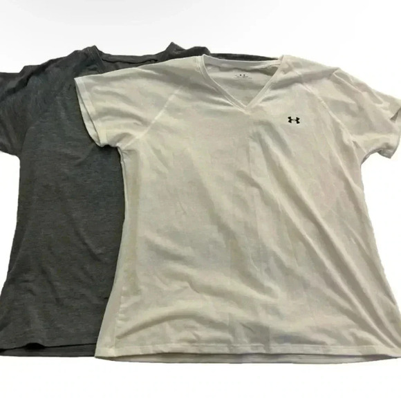 Set Of 2 Women’s Under Armour V Neck T Shirts Size Large - Picture 1 of 8
